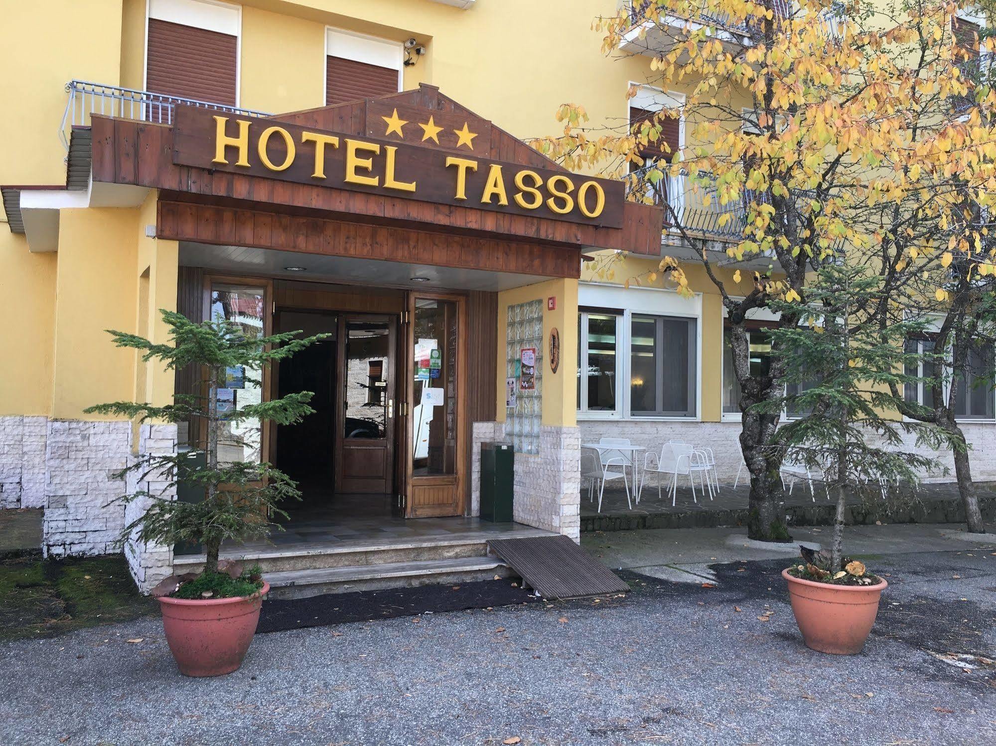Hotel Tasso Camigliatello Silano Exterior photo