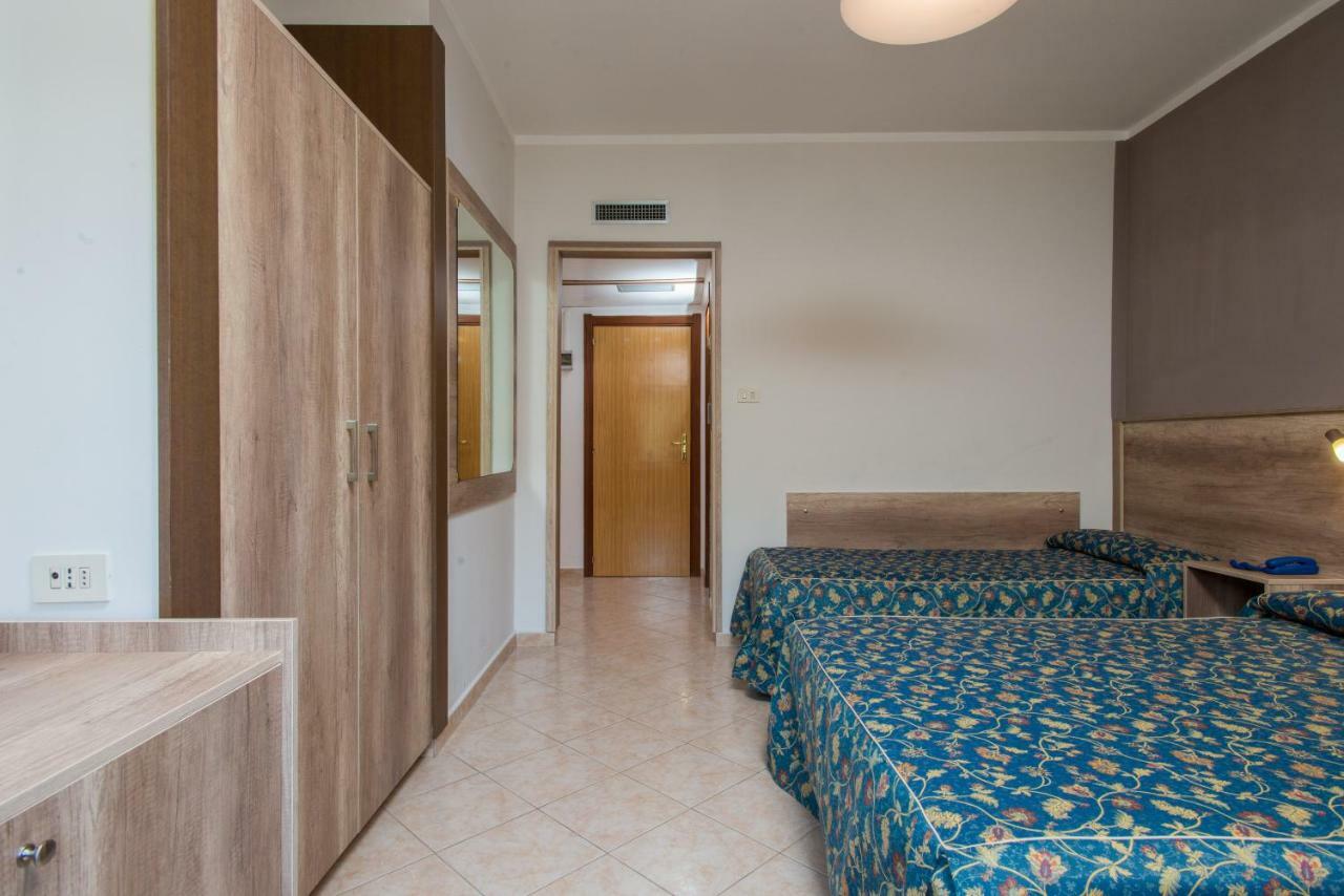 Hotel Tasso Camigliatello Silano Exterior photo