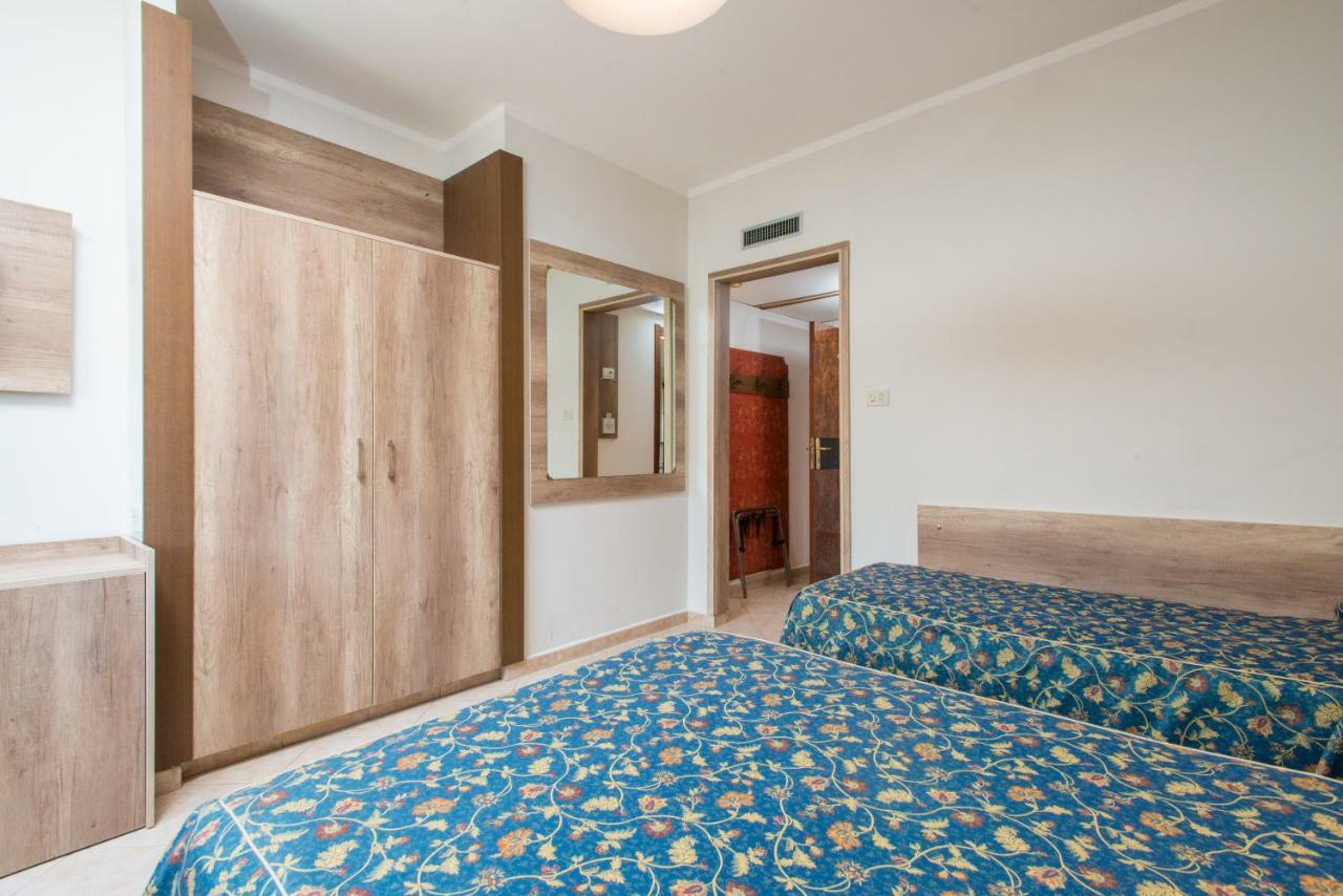Hotel Tasso Camigliatello Silano Exterior photo